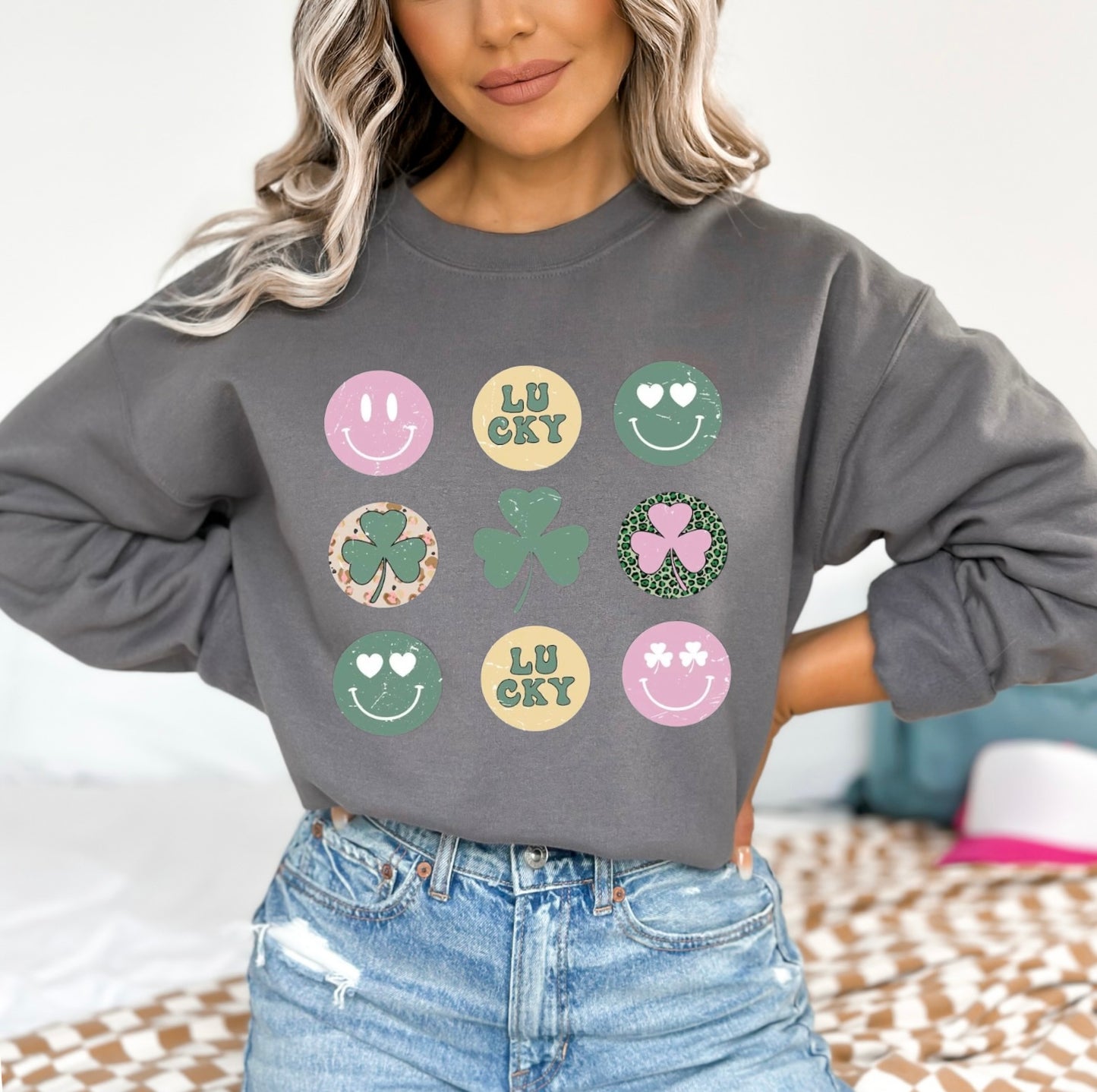 Lucky Smiles Pullover
